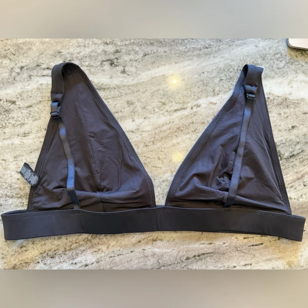 Skims Women’s Black Fixed Triangle Bikini Top - Size 4X (TOP ONLY)